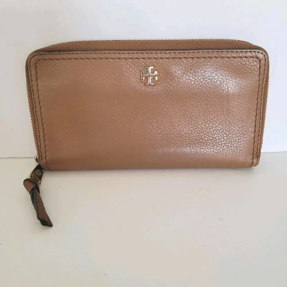 Tory Burch Emerson‎ Large Continental Wristlet Wallet Moose Brown Pebble Leather